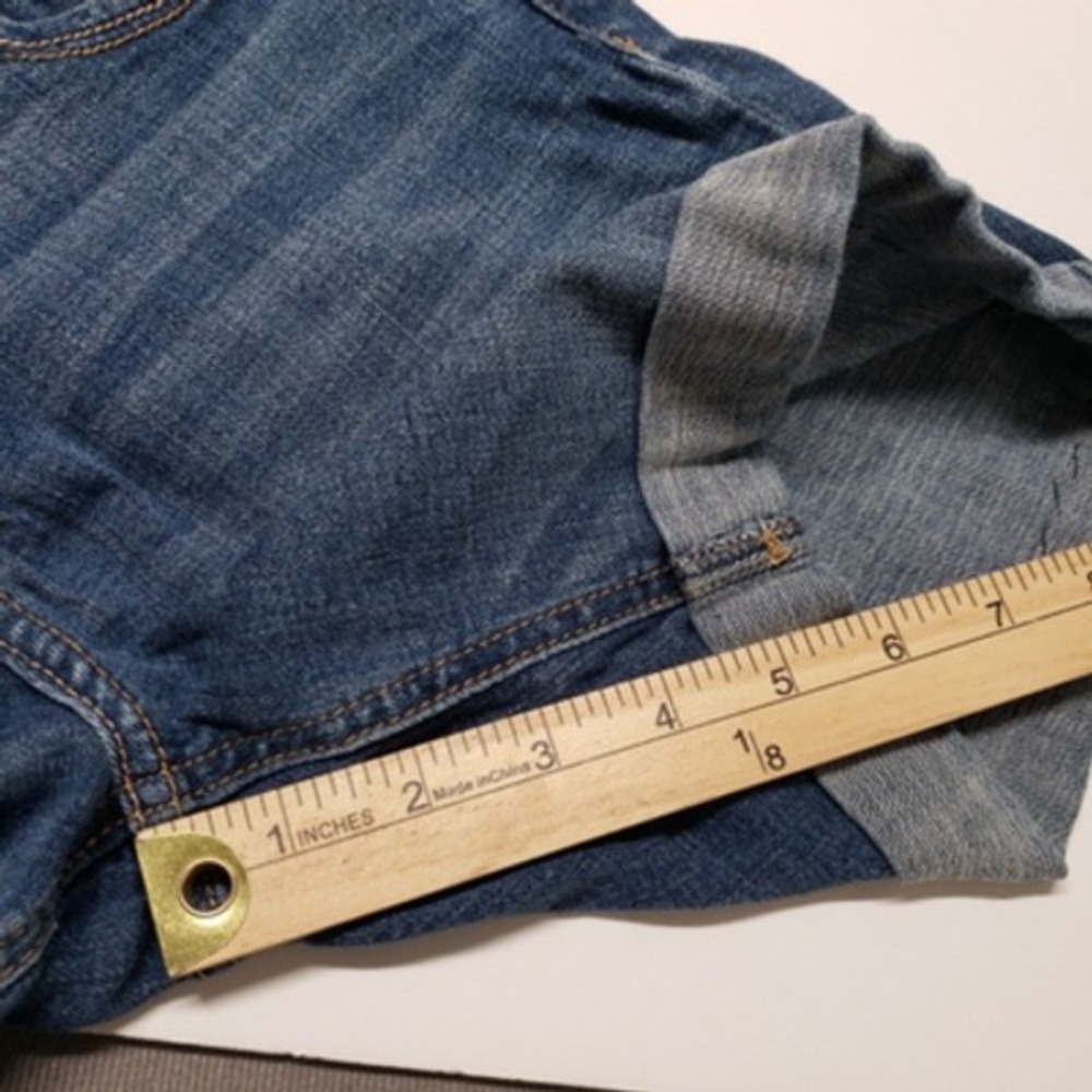 Hollister Low Rise Denim Shorts Womens 3 W26 Blue Cuffed Distressed Medium Wash - Picture 6 of 14